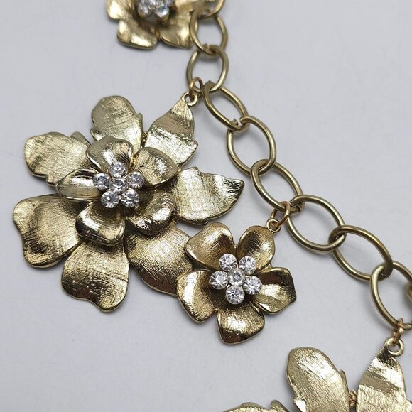 Gold Tone Flower Necklace Earrings Set Clear Rhinestone Adjustable Chain - Picture 7 of 11